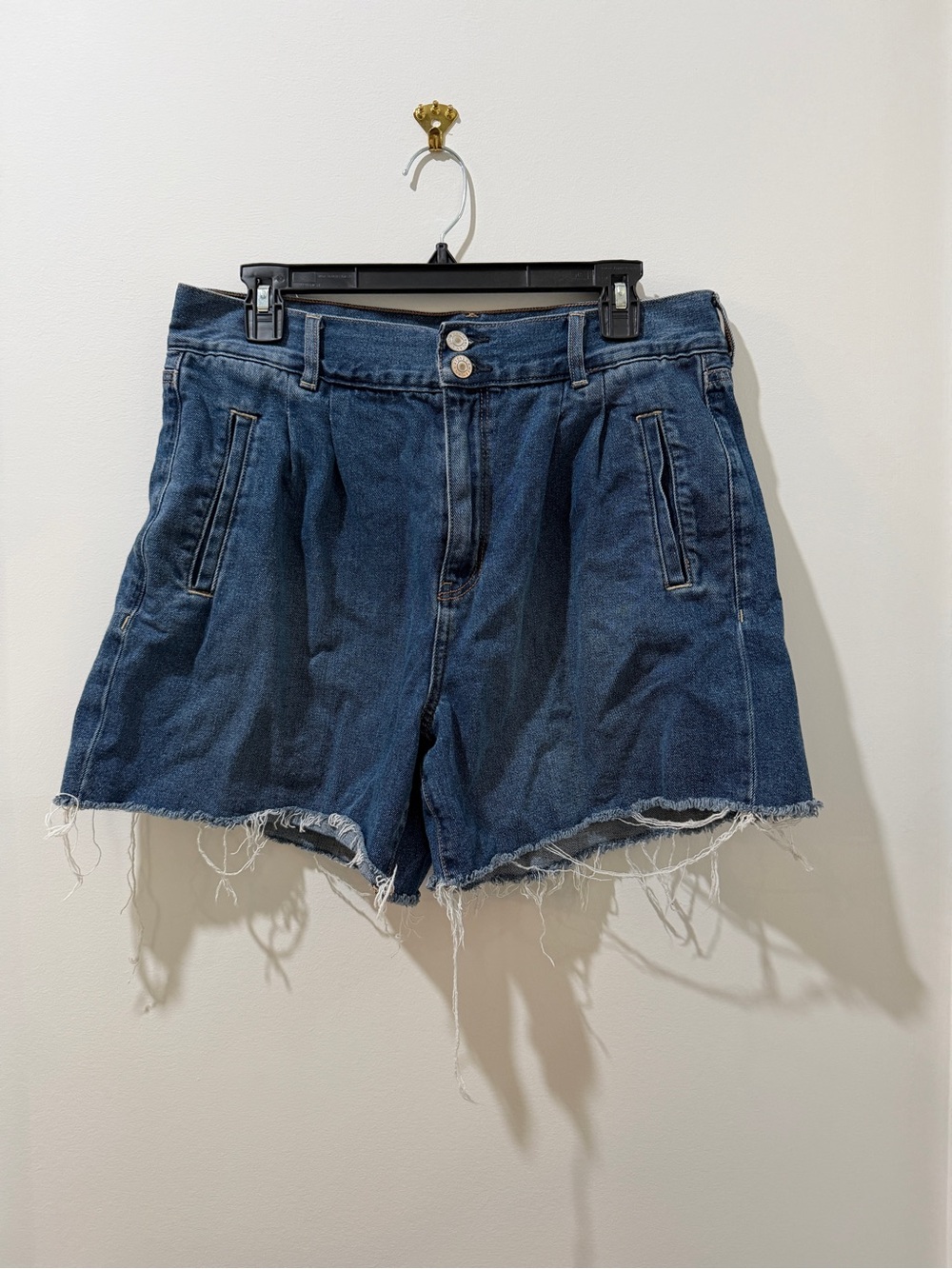 American Eagle Outfitters High-Rise Frayed “Mom” Shorts